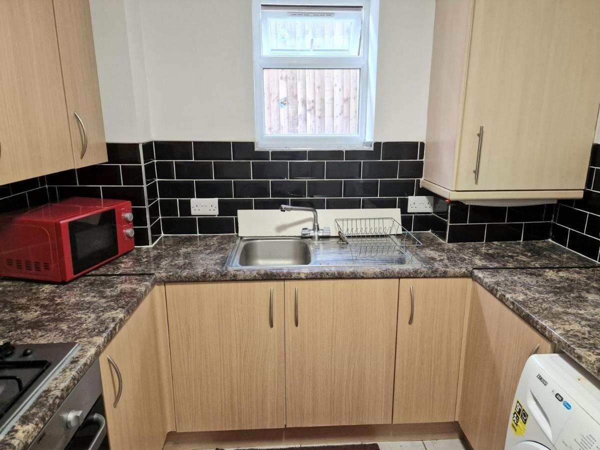 Mile End Budget Guesthouse London Eksteriør bilde