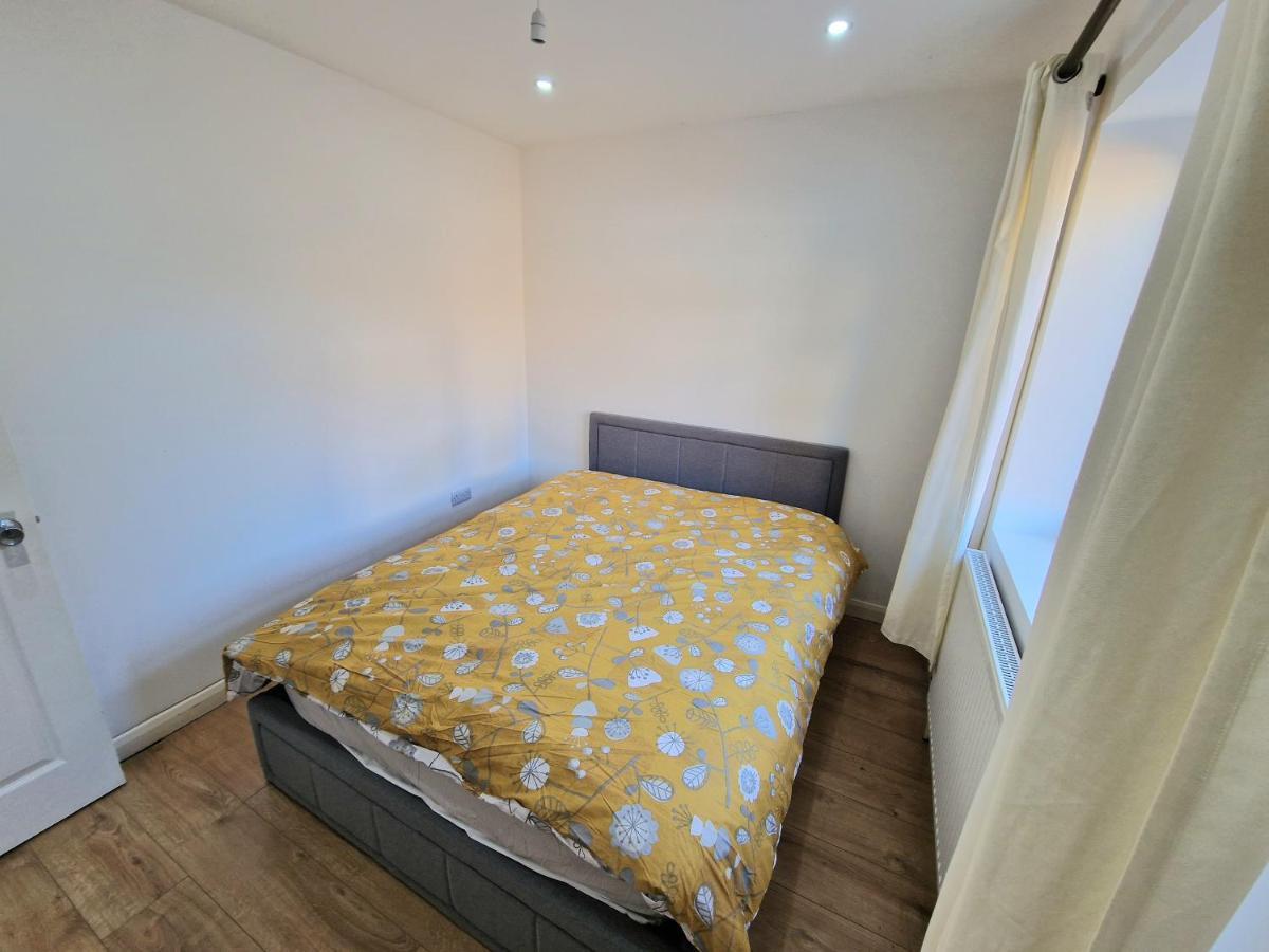 Mile End Budget Guesthouse London Eksteriør bilde