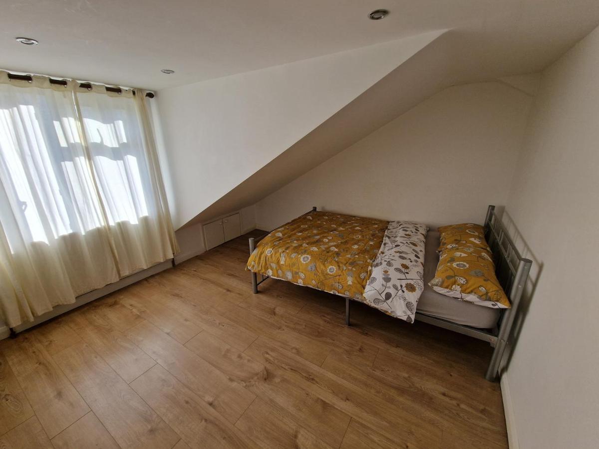 Mile End Budget Guesthouse London Eksteriør bilde